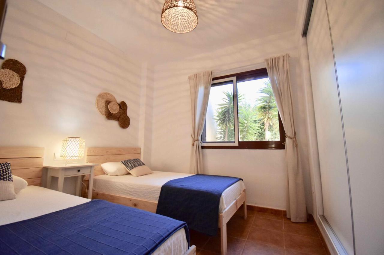 Bahia Marinas - Tu Hogar Con Jardin Privado! Apartman Vera Kültér fotó