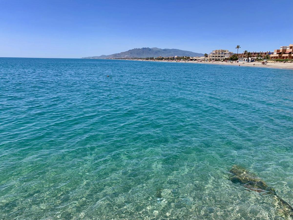 Bahia Marinas - Tu Hogar Con Jardin Privado! Apartman Vera Kültér fotó
